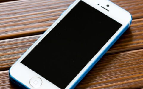 iPhone5c突然无法开机黑屏无反应，到底是什么原因？