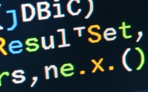 Java中执行rs.next报错到底是什么原因造成的？