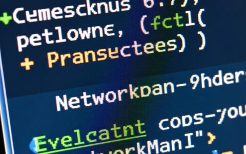 如何在CentOS 6.7中配置IP地址与网关DNS？