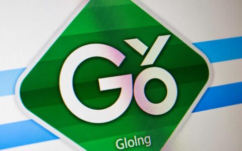 如何在CentOS 7系统中使用yum命令安装Golang环境？