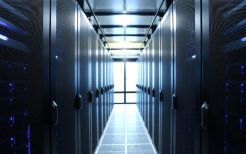 青海电脑服务器哪家性价比高？如何选择适合的服务器？