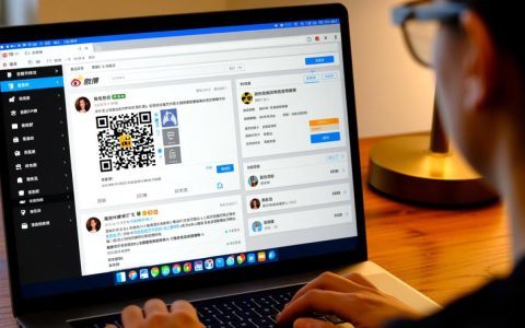 如何打开微博桌面数据库文件及查看其内容的方法？