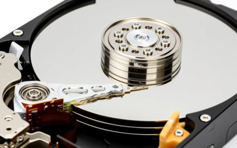 开机硬盘自检报错怎么办？数据能恢复吗？