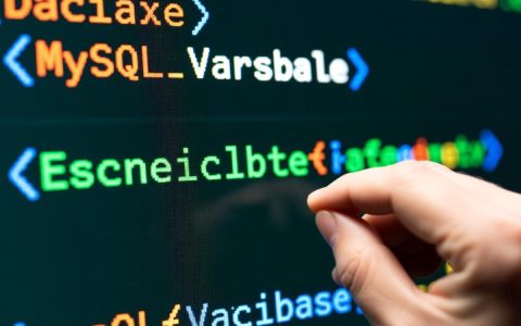 MySQL声明变量报错，如何解决变量定义语法错误？