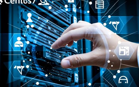 CentOS7系统优化时如何提升性能并保障稳定性？