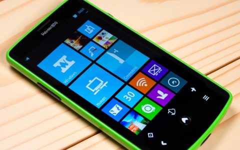lumia 800无法开机怎么办？按开机键没反应怎么解决？