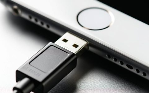 usb无法充电没反应怎么办？手机/电脑usb接口没电怎么解决？