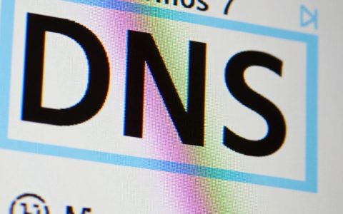 CentOS 7如何修改DNS配置？永久生效方法步骤详解